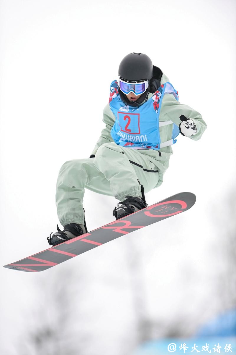 单板滑雪运动员蔡雪桐“我做到了最好的自己” 单板滑雪运动员蔡雪桐“我做到了最好的自己”